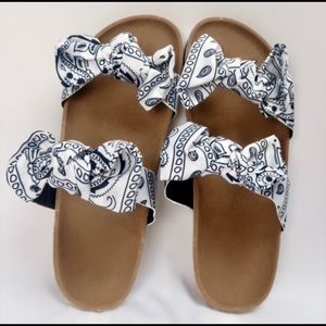 White bandana sandals slippers slides size 7.5
